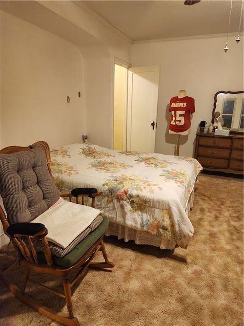 904 54th St, Brooklyn, NY, 11219-4020 | Card Image