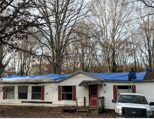 1335 11th St, Statesville, NC, 28677-7013 | Card Image