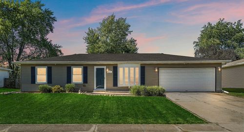 2107 Berwick Dr, Valparaiso, IN, 46383 | Card Image