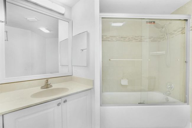 APT-902 - 900 Crestwood Ct S, Condo with 3 bedrooms, 2 bathrooms and null parking in Royal Palm Beach FL | Image 8