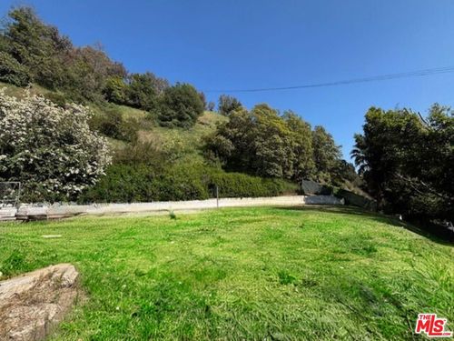 1322 Benedict Canyon Dr, Beverly Hills, CA, 90210 | Card Image