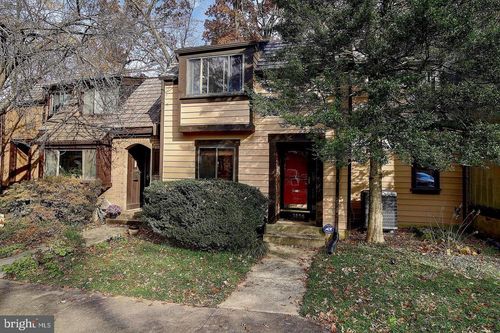 1556 Scandia Cir, RESTON, VA, 20190-4967 | Card Image