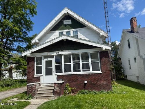 815 Woodward Ave, Toledo, OH, 43608-2018 | Card Image