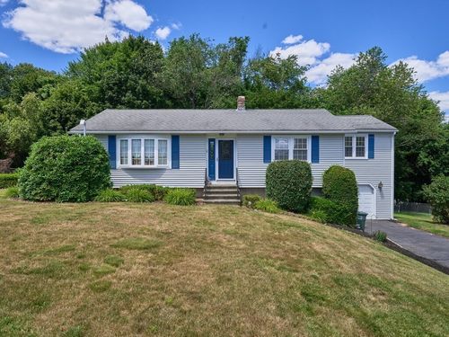 597 Willard St, Leominster, MA, 01453-5976 | Card Image