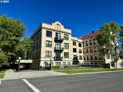 205-2365 4th St, Baker City, OR, 97814-2581 | Card Image