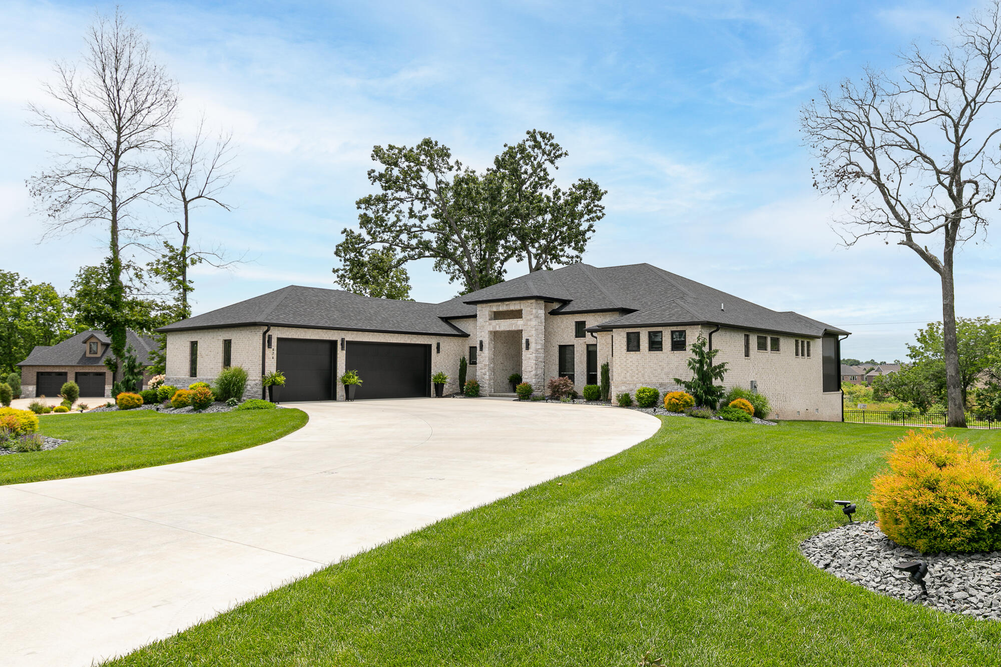 Residential in Nixa