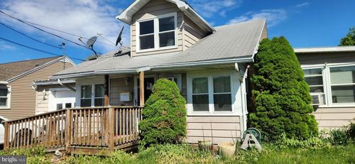 309 Schoch St, MIDDLEBURG, PA, 17842-1135 | Card Image