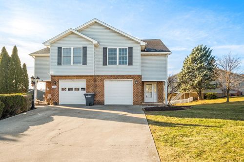 2210 Lake Terrace Dr, HARRISONBURG, VA, 22802-6193 | Card Image