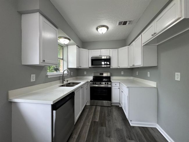 1314 Garrett St, House other with 2 bedrooms, 1 bathrooms and null parking in Brenham TX | Image 9