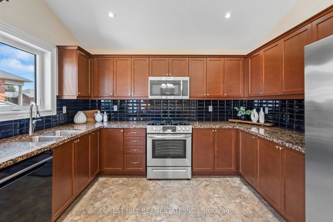 5 White Hart Lane, House other with 3 bedrooms, 3 bathrooms and 4 parking in Hastings ON | Image 11