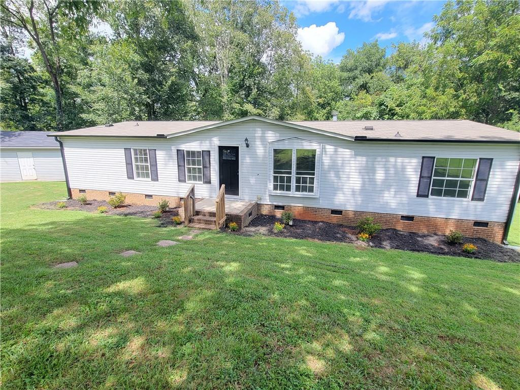 Hollis Way, Graham, NC 27253