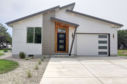 34305 G St, Ocean Park, WA, 98640-5841 | Card Image