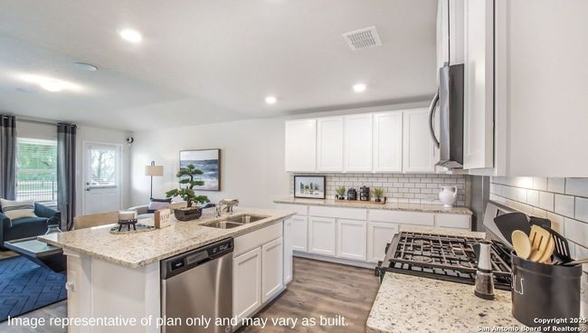 14843 Lamb Riv, House other with 5 bedrooms, 3 bathrooms and null parking in San Antonio TX | Image 8