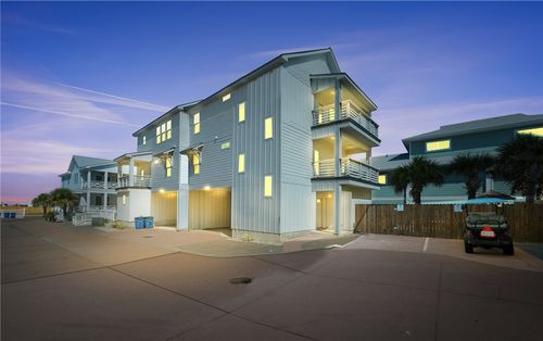 401-3087 S 11th St, Port Aransas, TX, 78373-4430 | Card Image