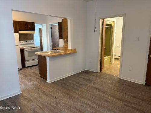 1-1234 East St, Honesdale, PA, 18431-2060 | Card Image