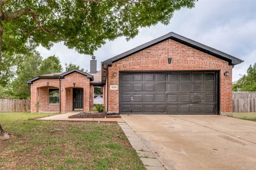 520 King St, Cedar Hill, TX, 75104-8159 | Card Image