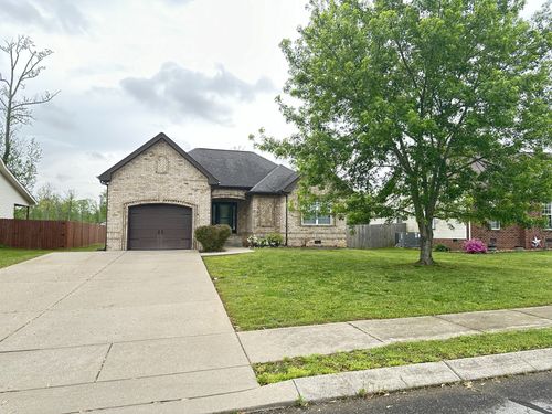 415 Palamino Ln, Springfield, TN, 37172-7383 | Card Image