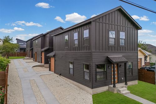 2-7310 Carver Avenue, Austin, TX, 78752 | Card Image