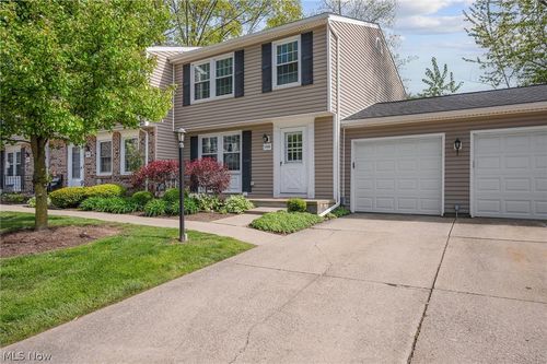 7396 S Chestnut Commons Dr, Mentor, OH, 44060-3545 | Card Image