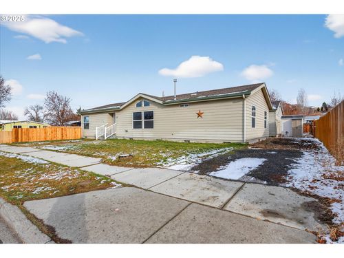 1680 Plum St, Baker City, OR, 97814-4042 | Card Image