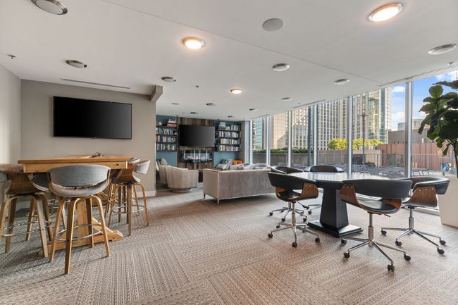 UNIT-914 - 301 Demonbreun St, Condo with 2 bedrooms, 2 bathrooms and 2 parking in Nashville TN | Image 25