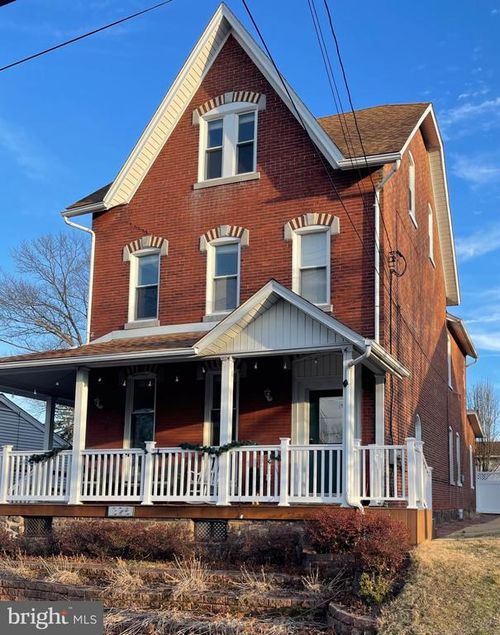 326 Walnut St, SPRING CITY, PA, 19475-2113 | Card Image