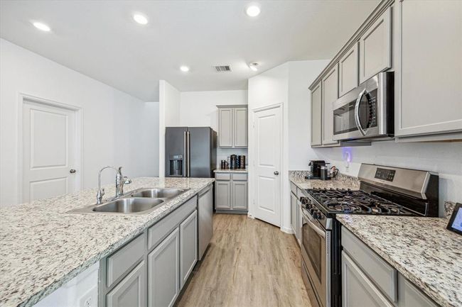 7227 Songlark Landing Ct, House other with 4 bedrooms, 3 bathrooms and 2 parking in Katy TX | Image 8