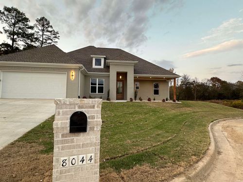 8044 N Shoreline Boulevard, Benton, AR, 72019 | Card Image