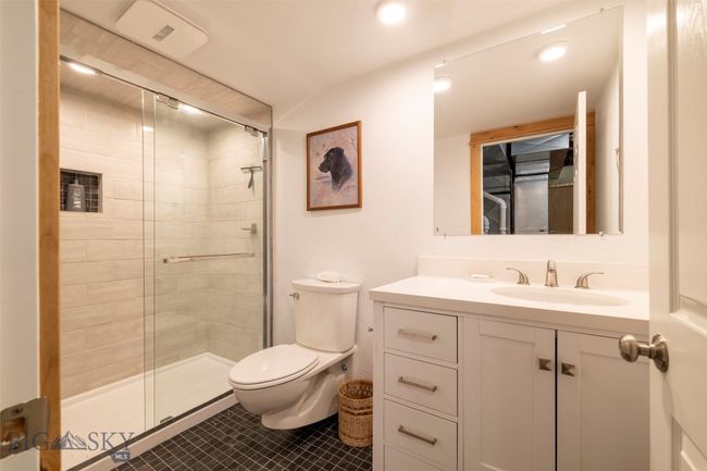 downstairs bathroom | Image 22