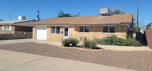 5725 Kensington Cir, El Paso, TX, 79924-2428 | Card Image