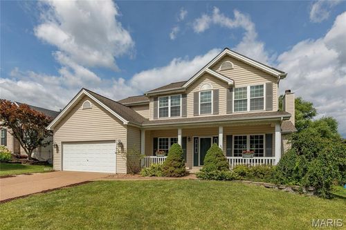 19 Savannah Hill Drive, St Peters, MO, 63376 | Card Image