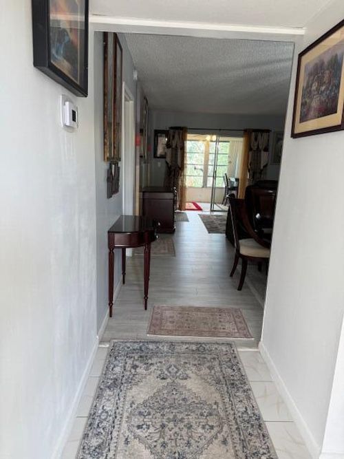 306-1040 Country Club Dr, Margate, FL, 33063-3218 | Card Image