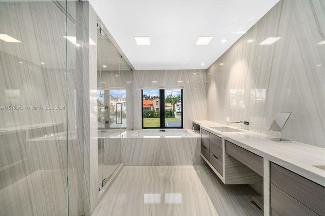 3633 Flamingo Dr, House other with 4 bedrooms, 4 bathrooms and null parking in Miami Beach FL | Image 15