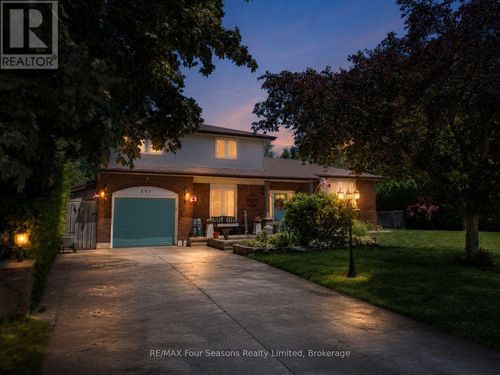 397 Falconer St, Port Elgin, ON, N0H2C2 | Card Image