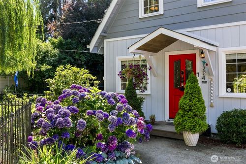 1224 West Ave, Port Orchard, WA, 98366-3226 | Card Image