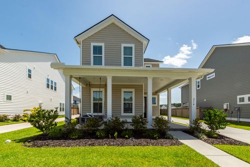 214 Narrowleaf Ave, Summerville, SC, 29485-9218 | Card Image