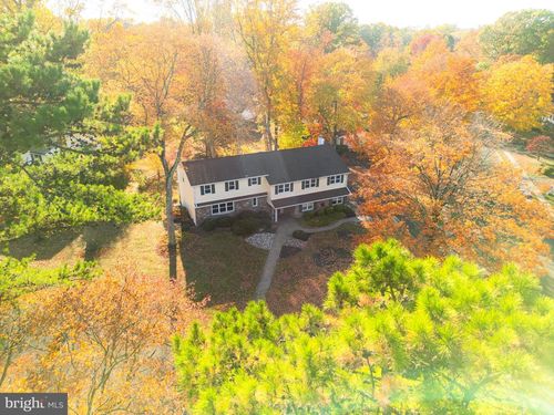 1261 University Dr, YARDLEY, PA, 19067-2857 | Card Image