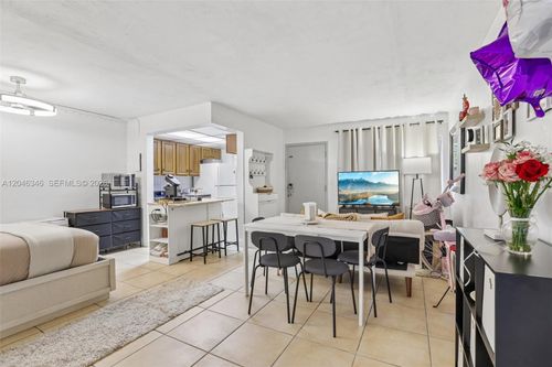 b6-1851 Ne 168th St, North Miami Beach, FL, 33162-3060 | Card Image