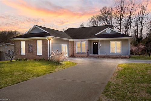 258 Carter Cir, Winston-Salem, NC, 27106-4808 | Card Image