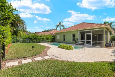 5167 Elpine Way, House other with 3 bedrooms, 2 bathrooms and null parking in Riviera Beach FL | Image 3