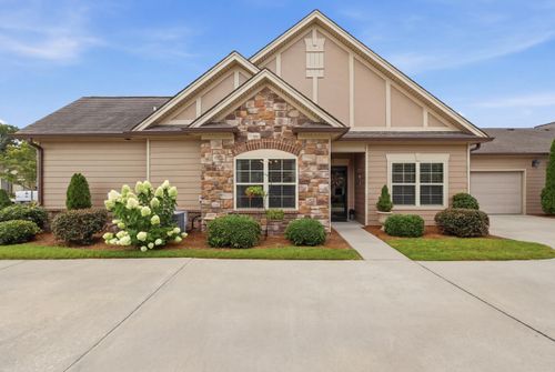 1747 Sedgefield Dr, Ooltewah, TN, 37363-4973 | Card Image
