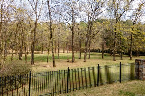 11 Spring Valley Ln, Little Rock, AR, 72223-4493 | Card Image