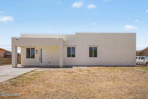 7002 E Calle Osito, Tucson, AZ, 85710-5456 | Card Image