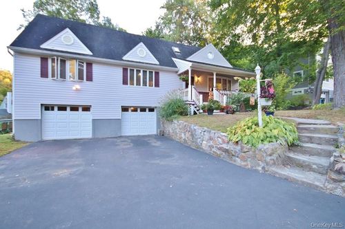 22 Richmond Pl, Cortlandt Mnr, NY, 10567-1643 | Card Image