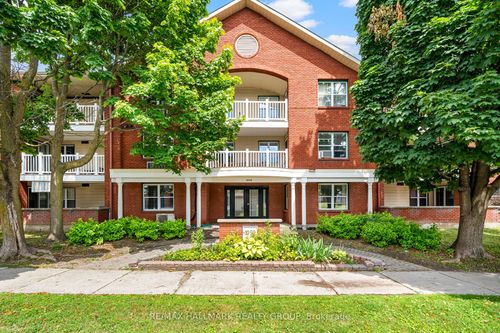104-1099 Cadboro Rd, Gloucester, ON, K1J9K4 | Card Image