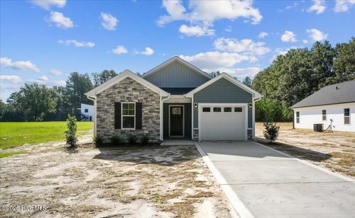 314 E Howard St, Roseboro, NC, 28382-9611 | Card Image
