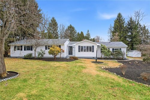 2894 Shadylane Dr, New Castle, PA, 16105-1532 | Card Image