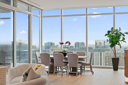 2402-1747 Leonard St, Dallas, TX, 75201-2652 | Card Image