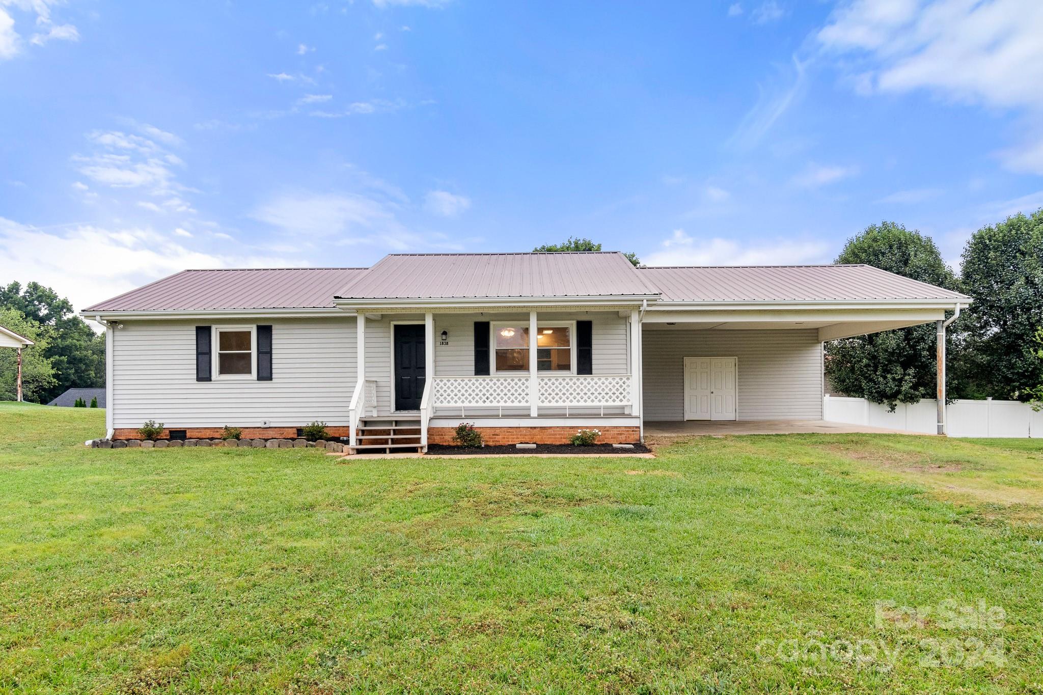 Union St, Maiden, NC 28650
