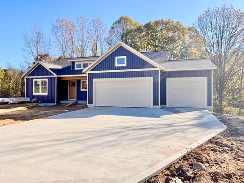 5868 Valley Point Dr Se, Caledonia, MI, 49316-5800 | Card Image